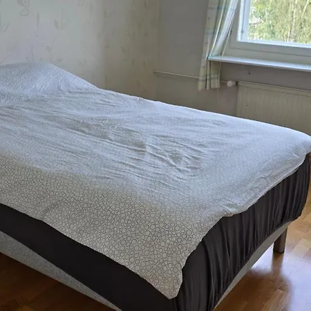 Apartment Zoneb For One To Five Persons And 20min By Train From Airport And Helsinki And One Car Park *