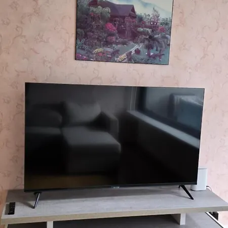 Zoneb For One To Five Persons And 20min By Train From Airport And Helsinki And One Car Park *