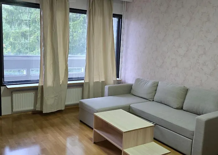 Daire Zoneb For One To Five Persons And 20min By Train From Airport And Helsinki And One Car Park *
